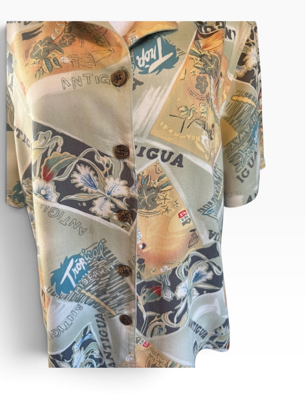 Women’s Island Traders Antiqua tropical blouse Size Large